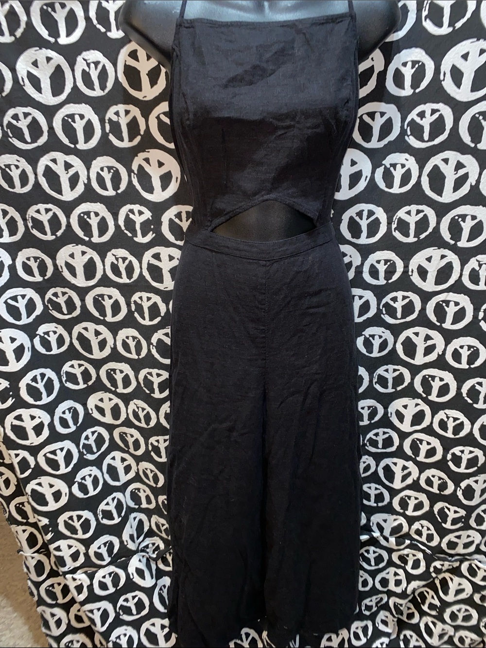 HOLLISTER BLACK WIDE LEG JUMPSUIT SZ M